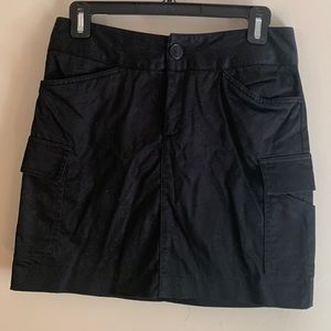 Banana Republic Factory black skirt. Size 4